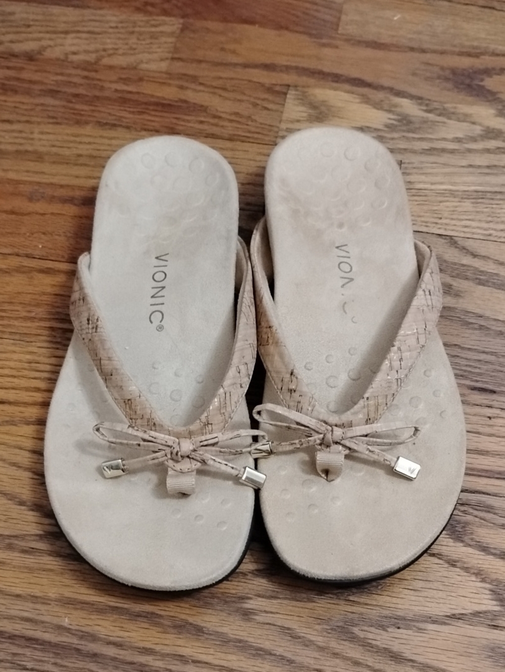 Vionic Bella Toe Post Gold Cork Sandals W9